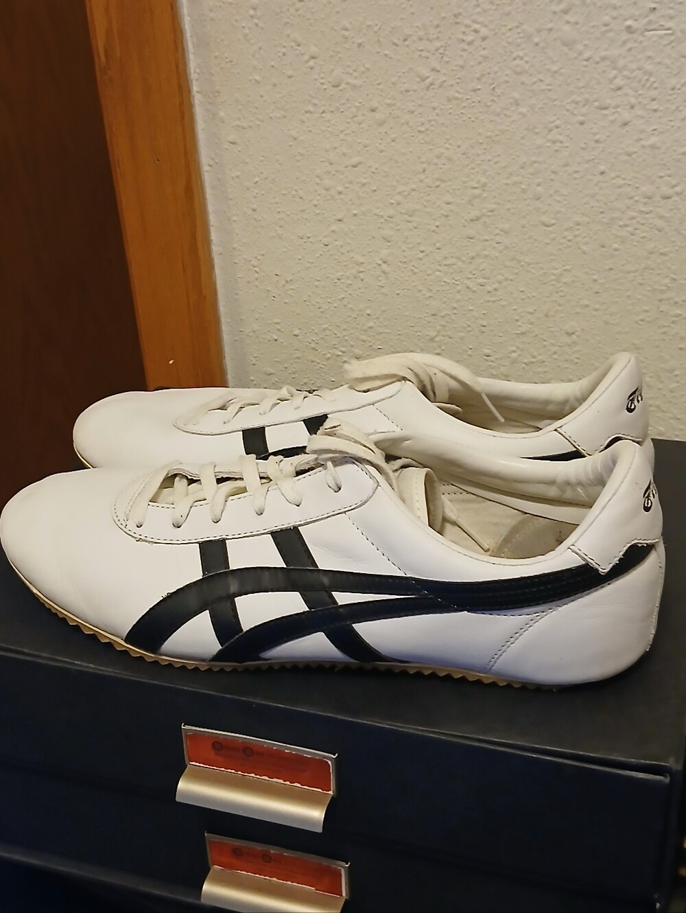 Onitsuka Tiger Tai-Chi White Black Leather Sneakers HL301 Men’s Size 11